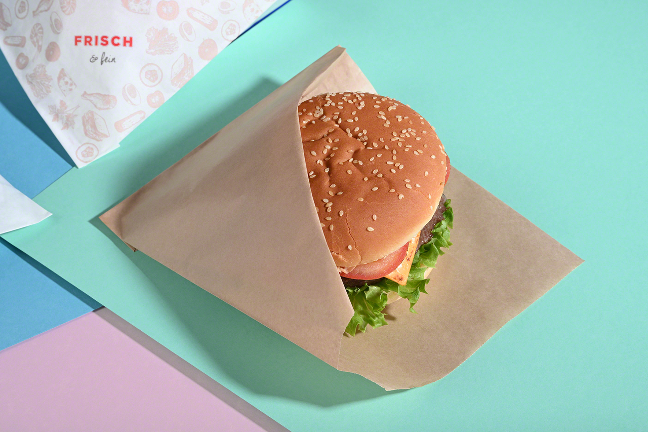 Die Hamburgertasche eignet sich perfekt für einen Imbiss.