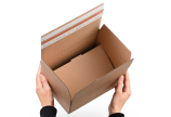 Für effiziente und sichere Abläufe: 1. Box seitlich zusammendrücken – Boden richtet sich selbstständig auf und ist fixiert.