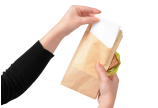 Sehr hygienisch: dank vorbefüllter Serviette wird diese nur vom Endkonsumenten selbst angefasst