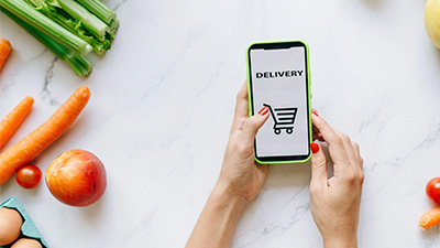 Lieferservice via App auf dem Smartphone