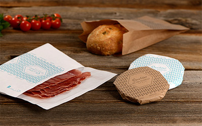 Metzgerware in Metzgerpapier der Designlinie Metzgerware in Metzgerpapier der Designlinie