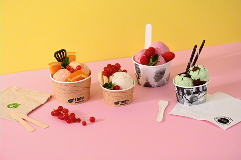 Eisbecher, Eislöffel, Servietten