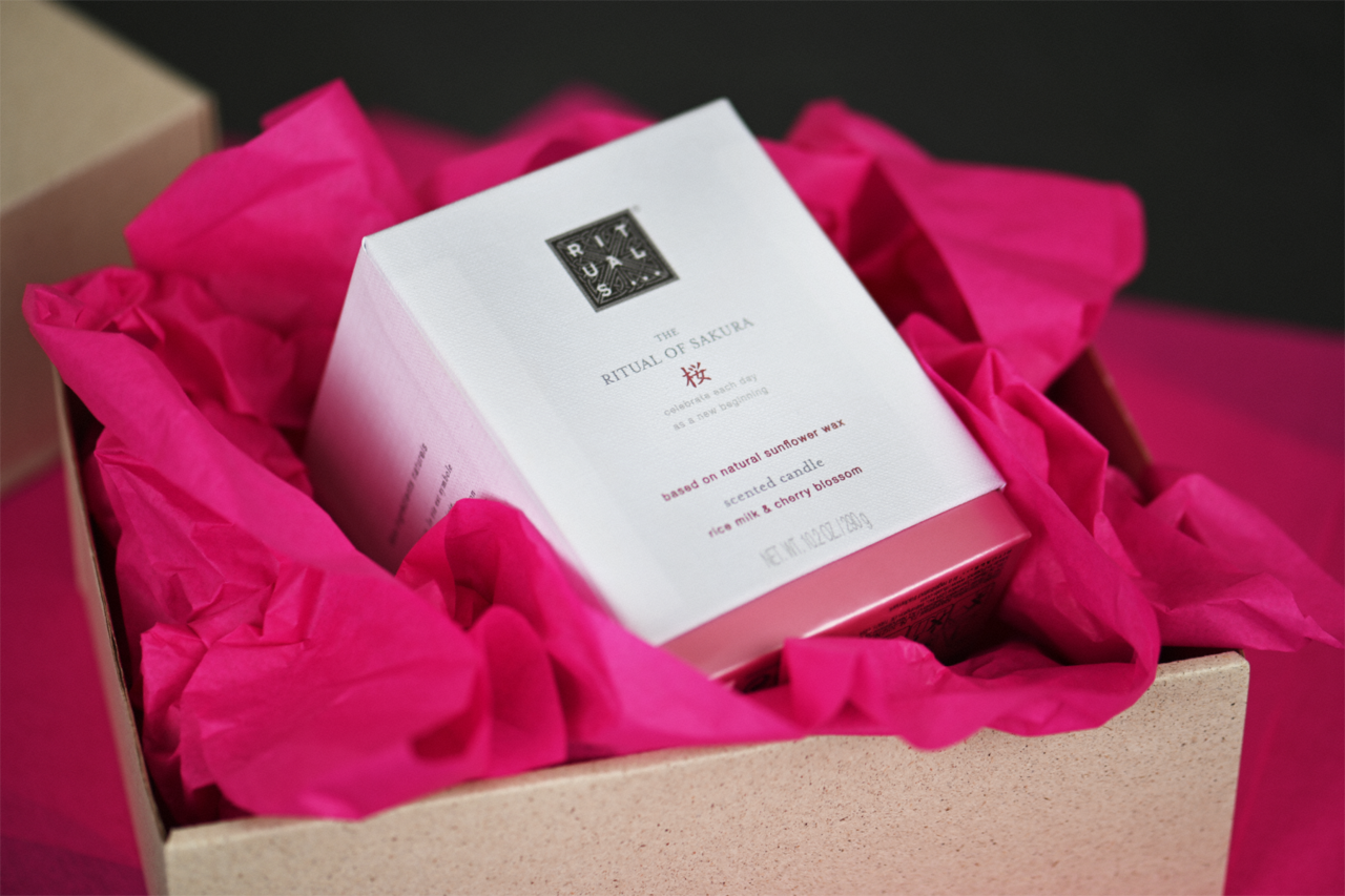 Papier de soie en feuille de couleur