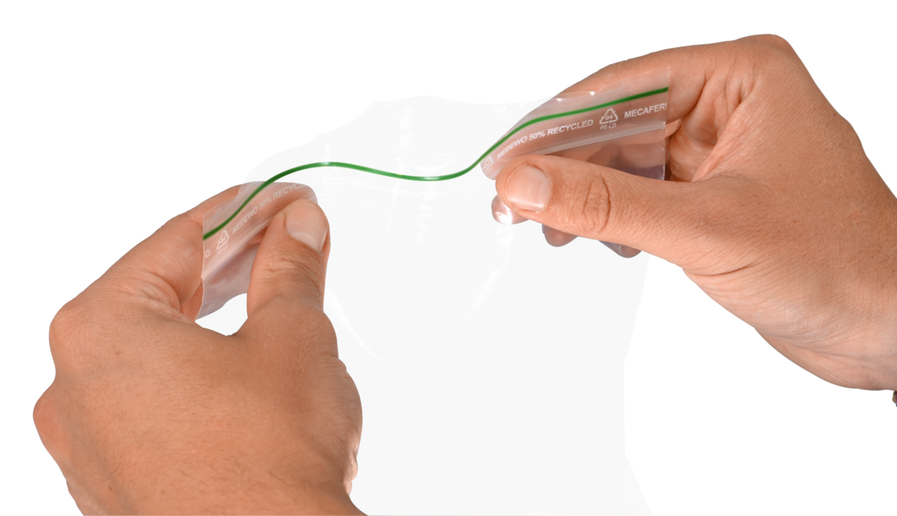 tous les sachets à fermeture à pression MECAFERM® ont une fermeture à pression de qualité qui se ferme parfaitement même après plusieurs ouvertures 