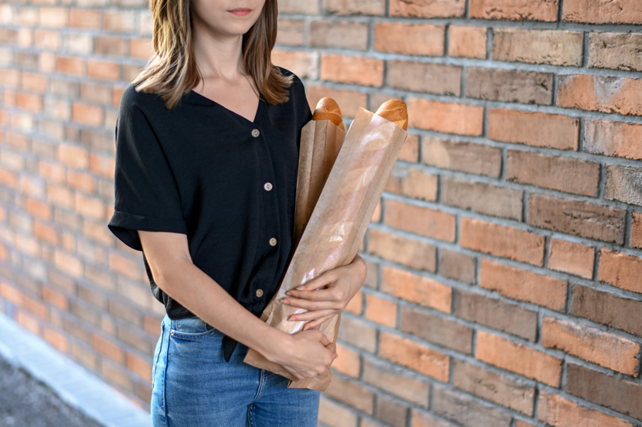 Sachet baguette brun avec bande visible