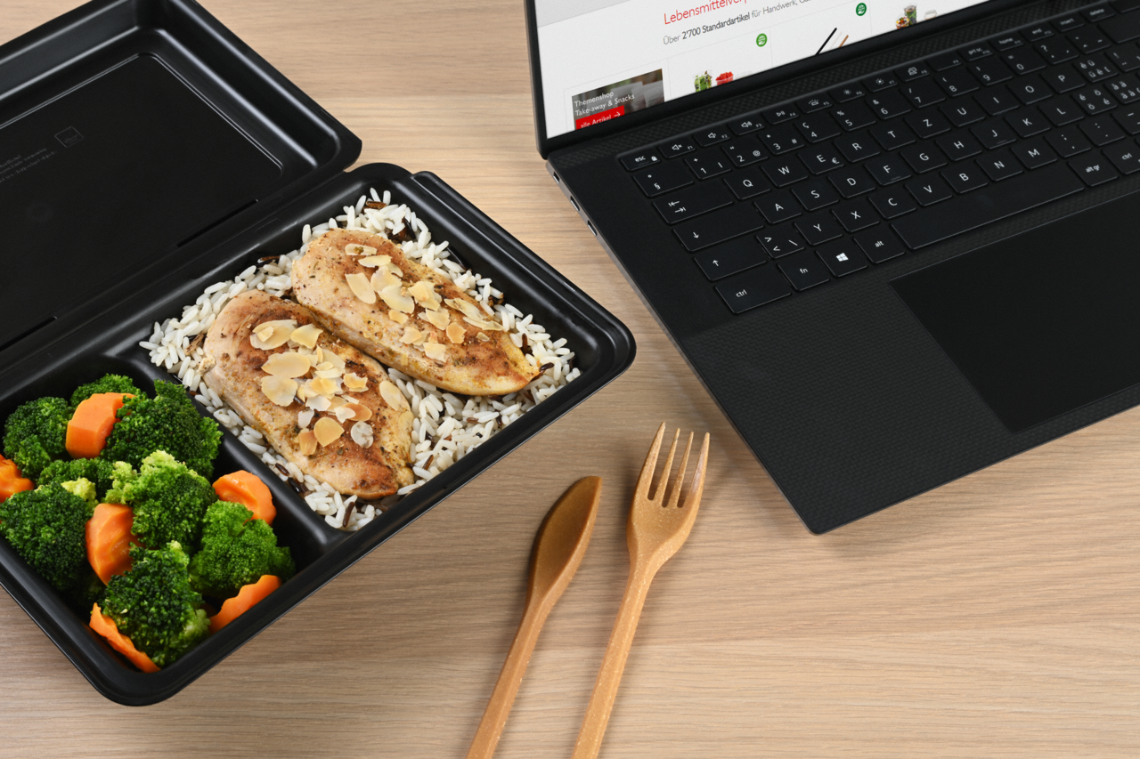 2 compartiments – le plat principal et l'accompagnement sont joliment présentés, même lorsque vous emportez vos repas au bureau ou à la maison 