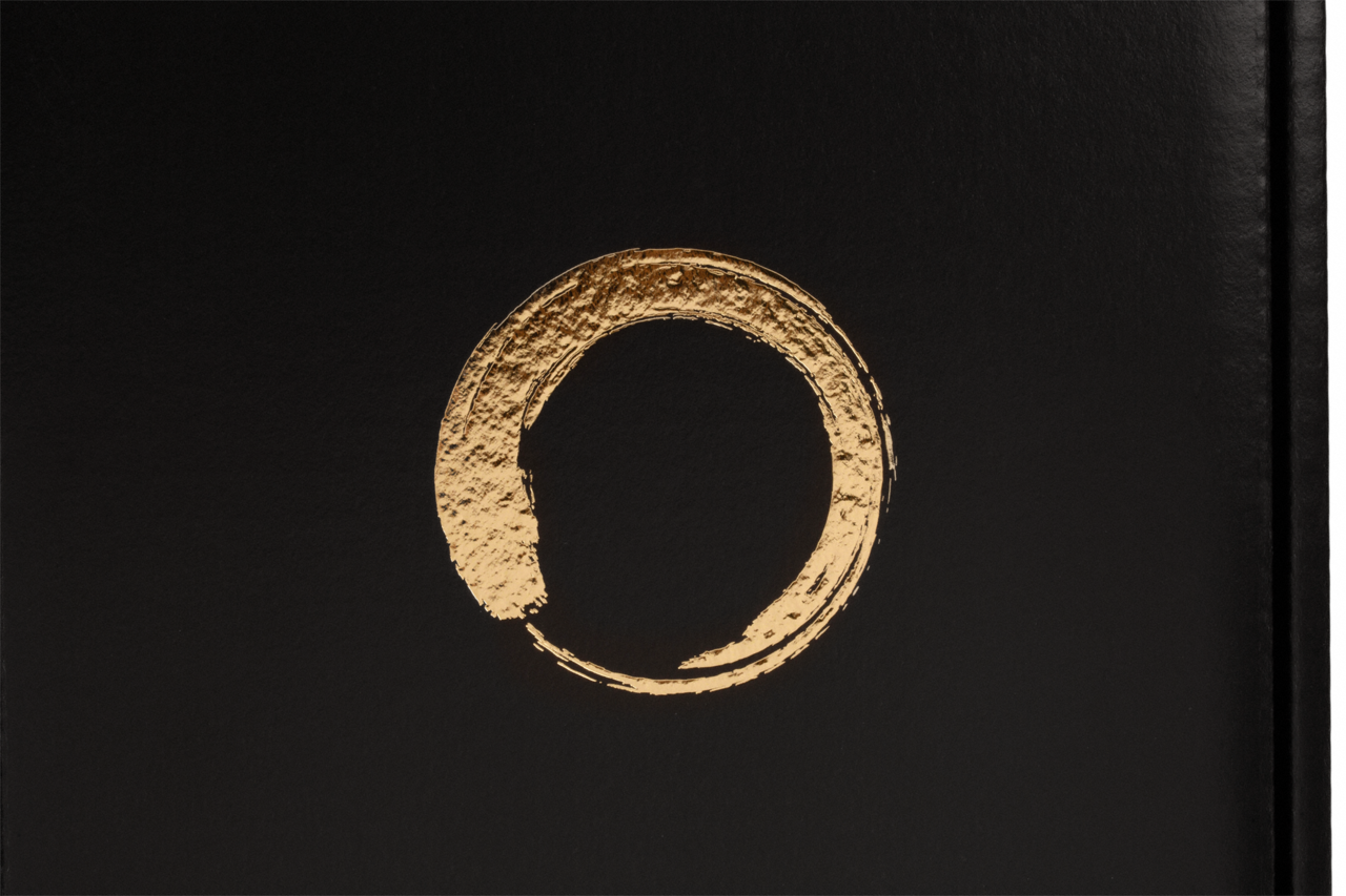un design intemporel pour toutes les occasions avec un estampage en or