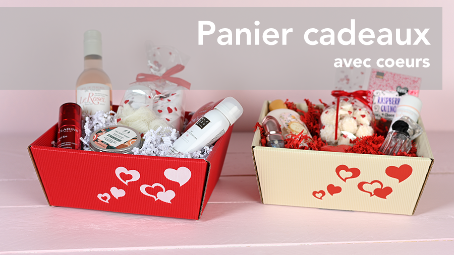 Panier cadeau avec coeurs