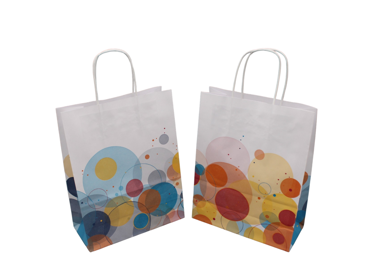 Les motifs diff&eacute;rents au recto et au verso font de ce sac un v&eacute;ritable accroche-regard.