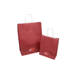 Sac en papier rouge &agrave; c&oelig;urs