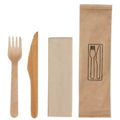 Set à couverts en bois ciré: couteau, fourchette, serviette