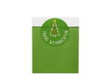 une fois repliée vers l'arrière, la fermeture crée une bande blanche au-dessus du dos vert, qui peut être recouverte d'une étiquette à motif, par exemple