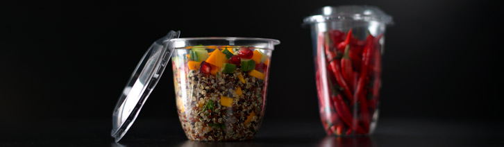 Feinkostbecher mit Quinoa-Salat