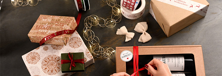 Geschenkverpackungen & Dekomaterial Geschenkverpackungen & Dekomaterial