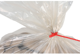 Der robuste Sack ist transparent und zu 100% aus Recyclingmaterial hergestellt.