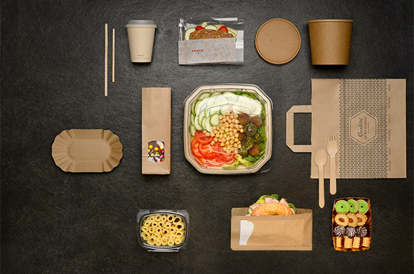 Verschiedene Verpackungen von Rausch auf schwarzem Tisch