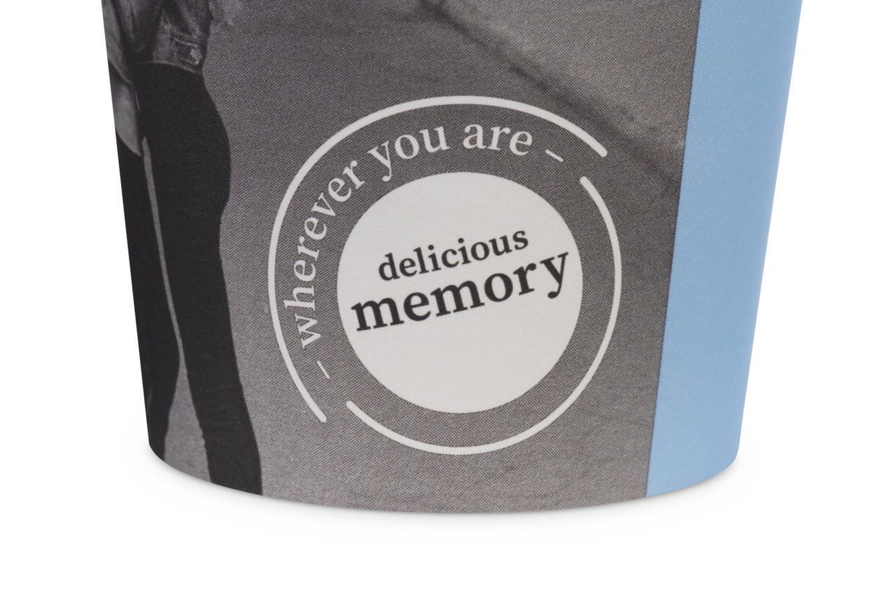 Das «delicious memory» Logo ziert jeden der Becher