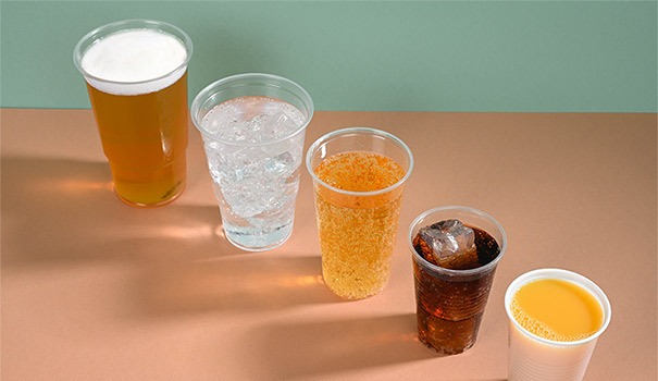 Einwegbecher in verschiedenen Größen